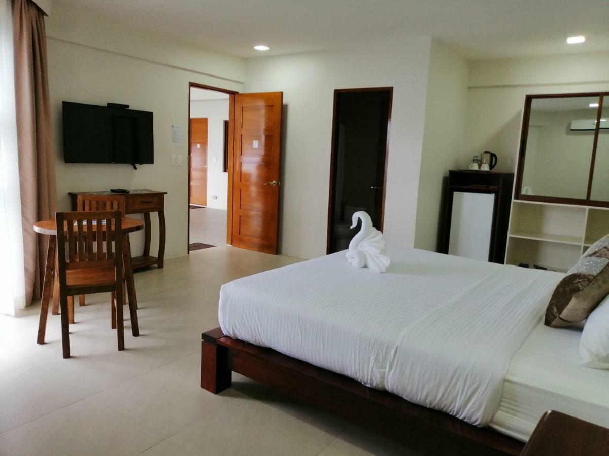 Nirvana Resort Puerto Galera Eksteriør billede